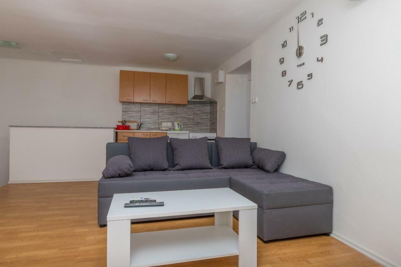 Ferienwohnung App Cor2 Selce Exterior foto